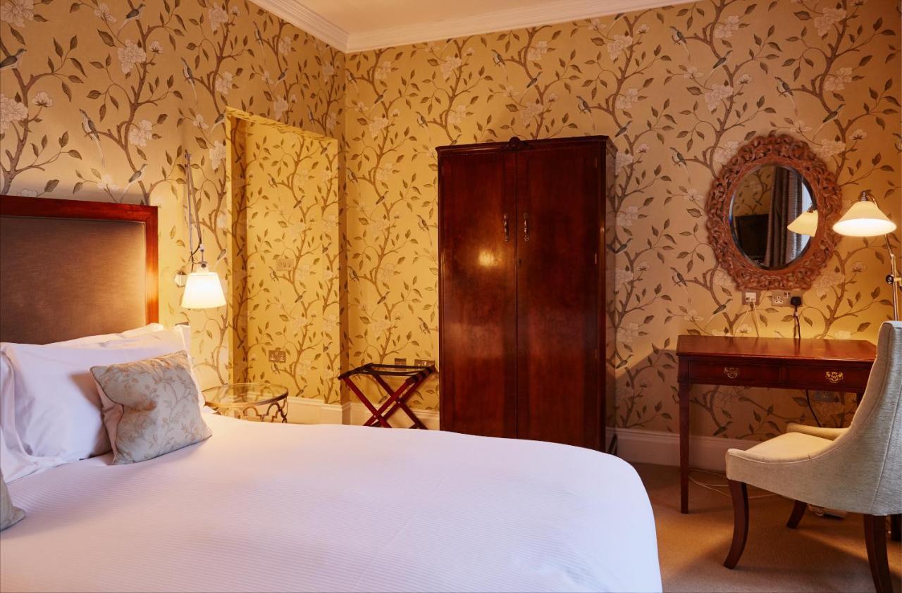 Ockenden Manor Hotel & Spa Cuckfield Екстер'єр фото