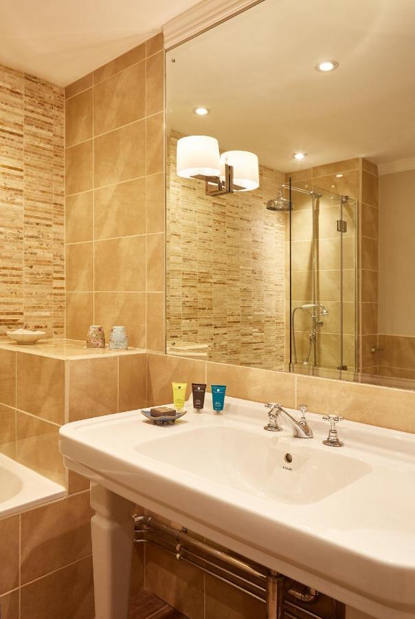 Ockenden Manor Hotel & Spa Cuckfield Екстер'єр фото